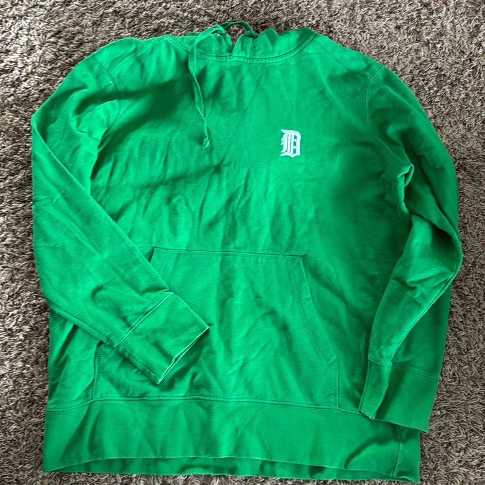 XL Men’s Hoodie Sweatshirt with Detroit symbol